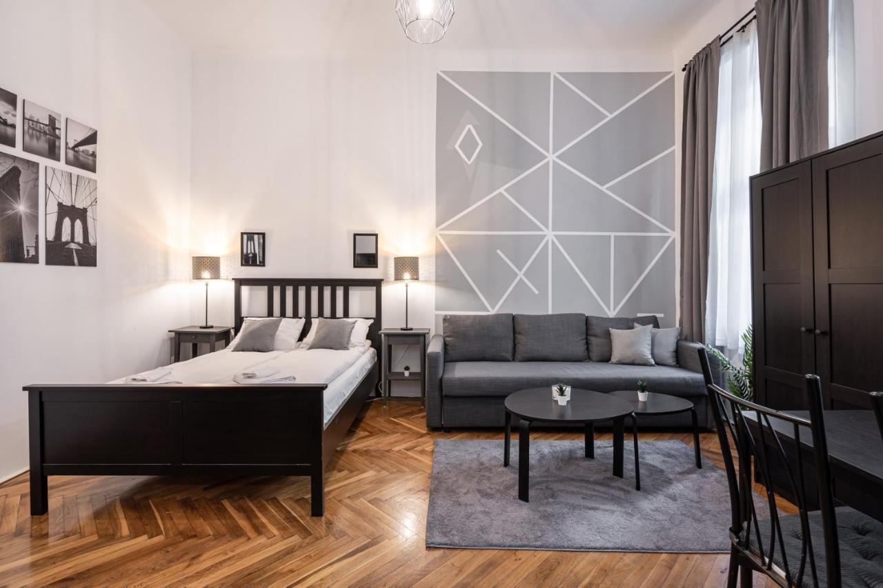 B8 - Grand Boulevard Cozy Apartment - Best Location By Bqa Budapest Bagian luar foto