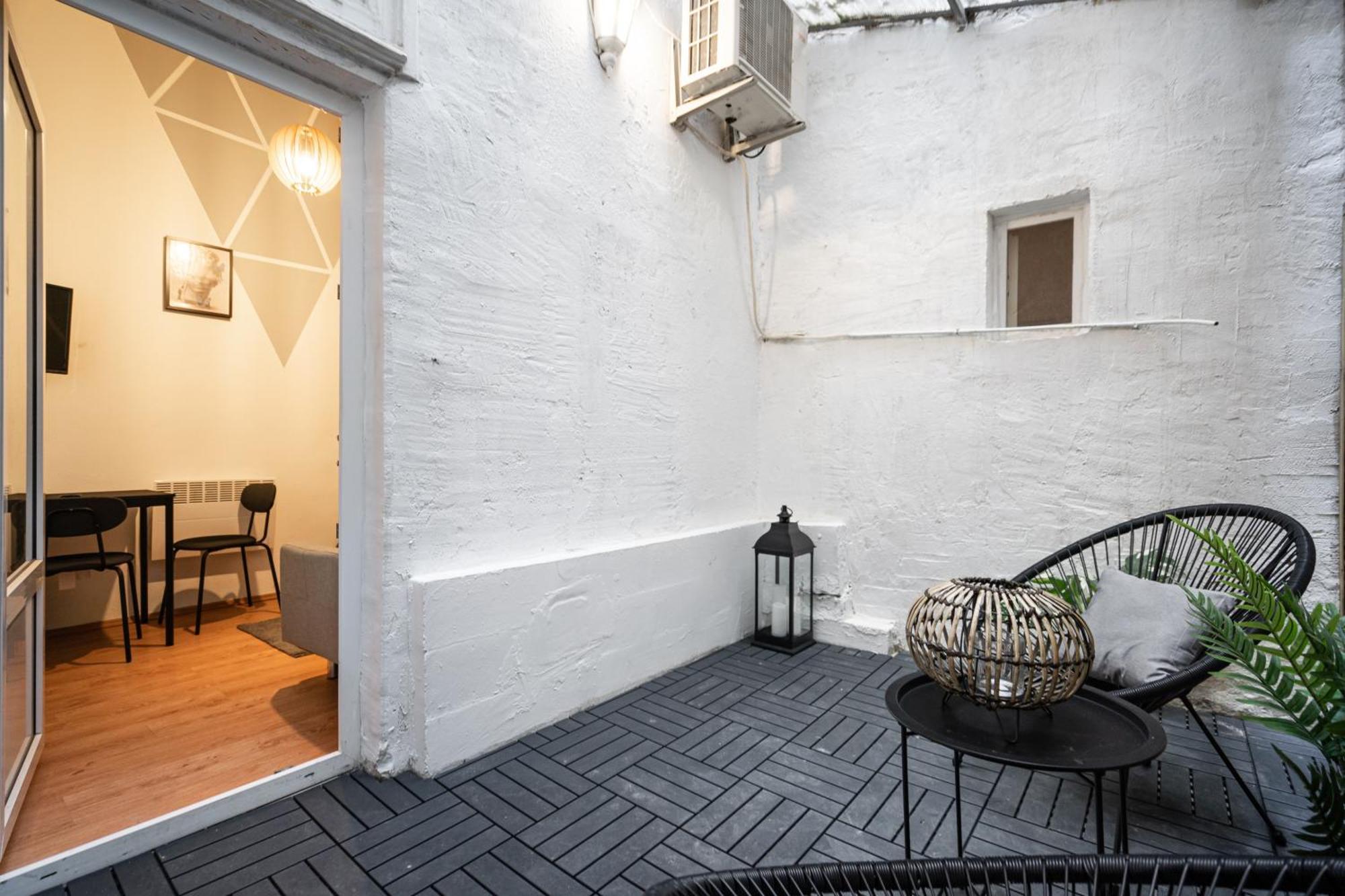 B8 - Grand Boulevard Cozy Apartment - Best Location By Bqa Budapest Bagian luar foto