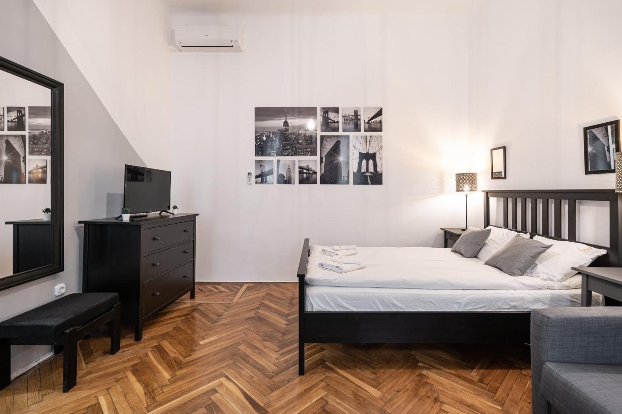 B8 - Grand Boulevard Cozy Apartment - Best Location By Bqa Budapest Ruang foto